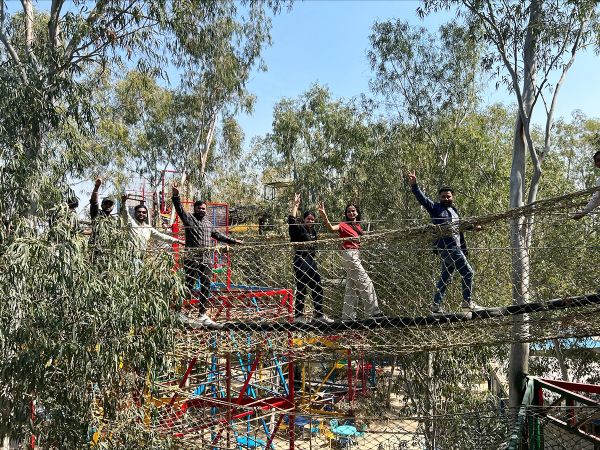 2528D412-8E42-4BCA-93BA-72E6DAF1C242